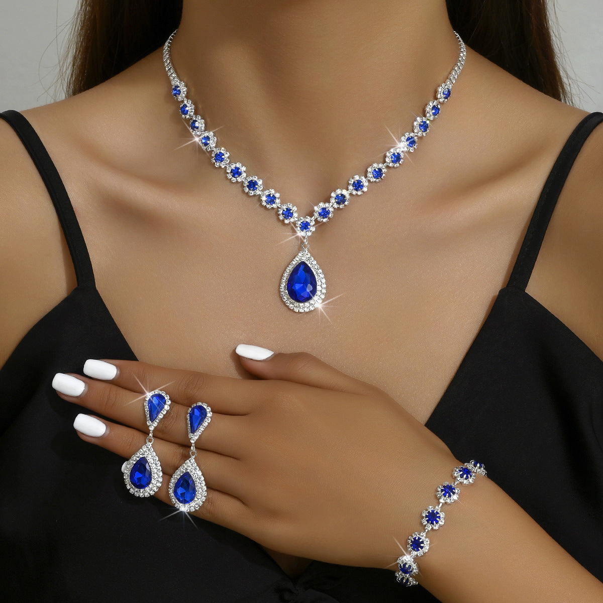 Victoria Grace Crystal Jewelry Set – Necklace, Earrings & Bracelet (3-Piece)