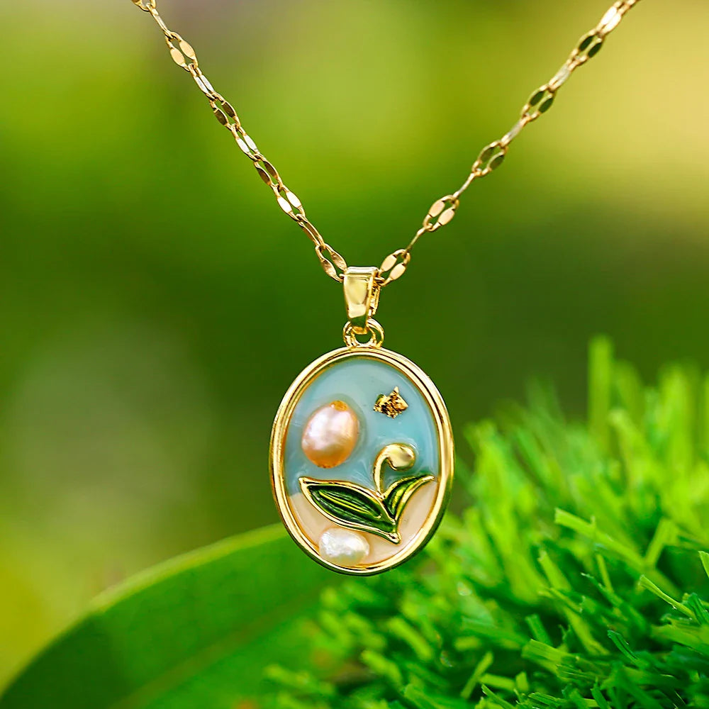 Heirloom Bloom Pendant Necklace – Enamel Flower & Pearl